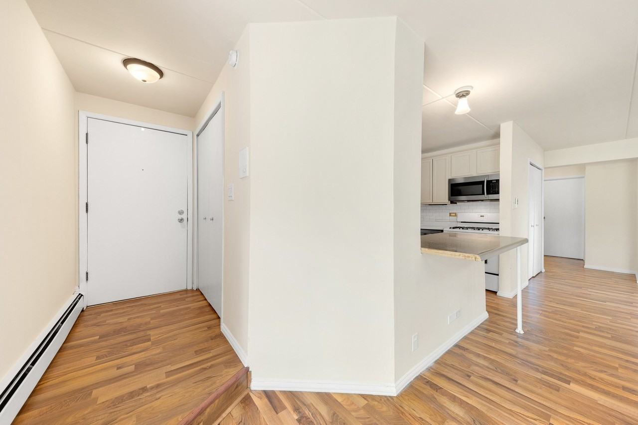 5325 Waterbury Ct #2701 - Photo 3 of 20