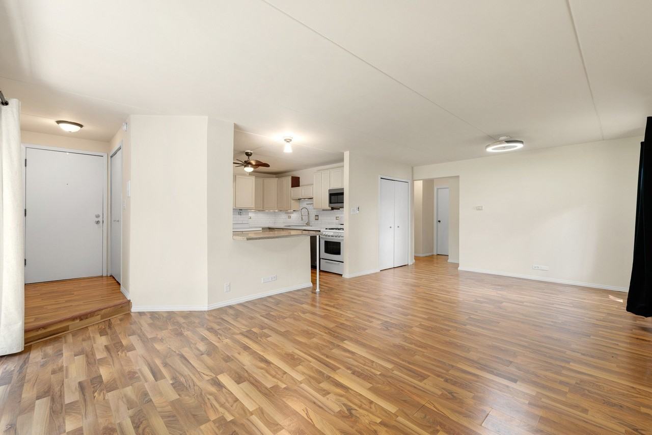5325 Waterbury Ct #2701 - Photo 4 of 20