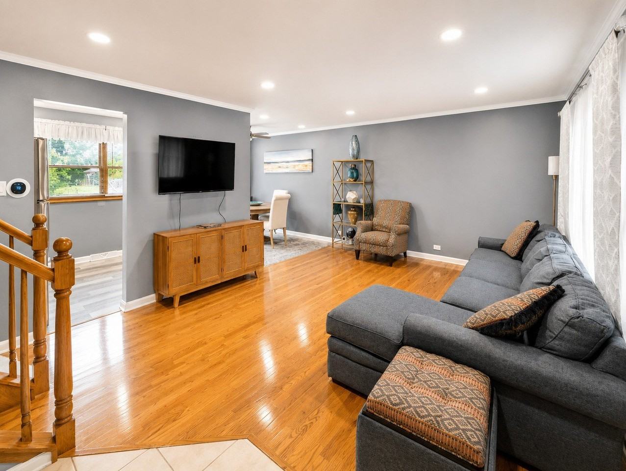 476 Raupp Blvd - Photo 2 of 25
