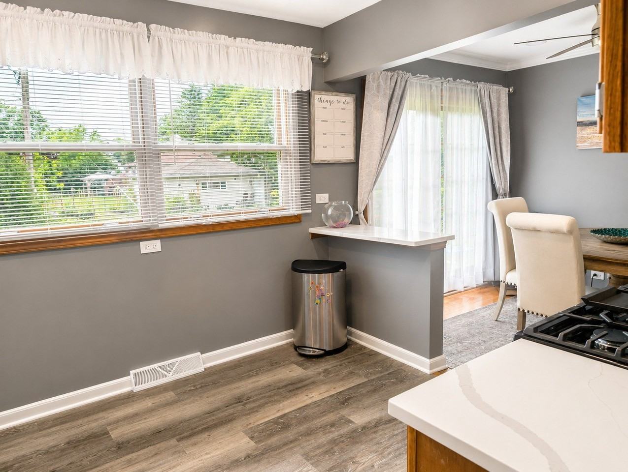 476 Raupp Blvd - Photo 5 of 25