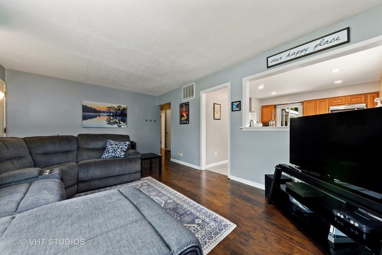 721 N Bierman Ave - Photo 7 of 12