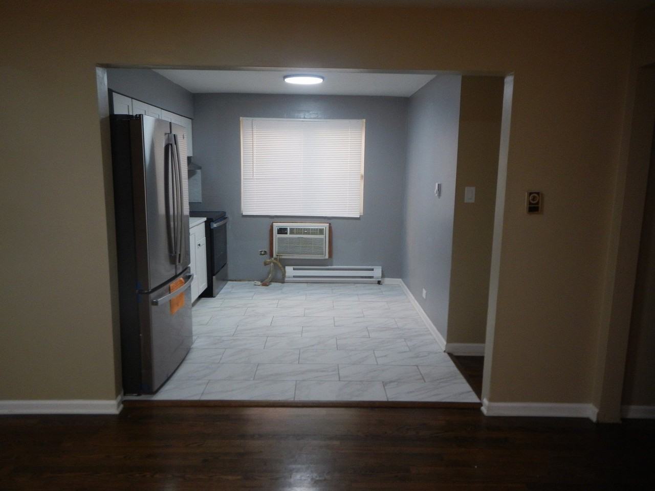 704 W 111th St #1S - Photo 5 of 19