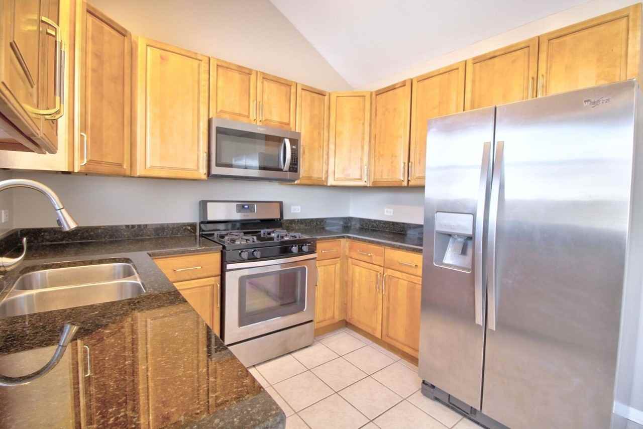 1504 Pheasant Landing Dr - Photo 6 of 20