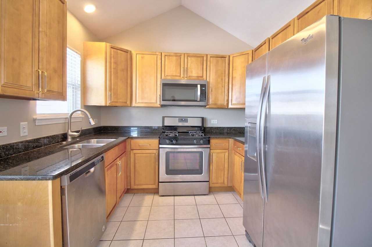 1504 Pheasant Landing Dr - Photo 7 of 20