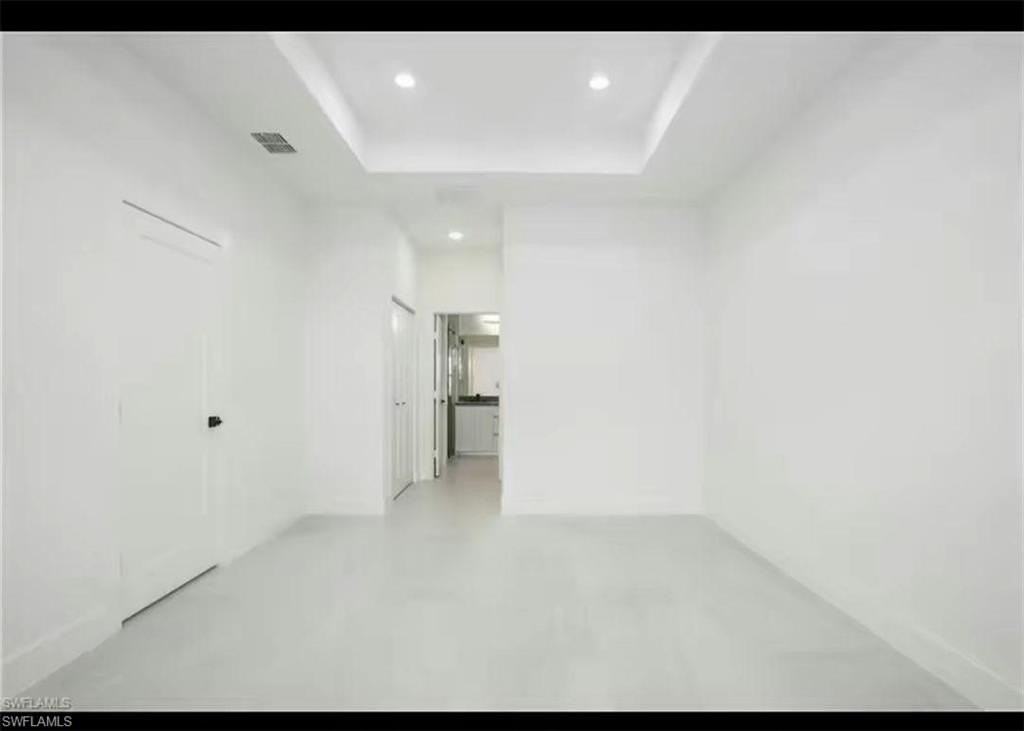 753 Newell St E - Photo 5 of 12