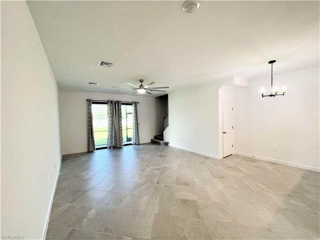 14243 Pine Lodge Ln - Photo 3 of 15