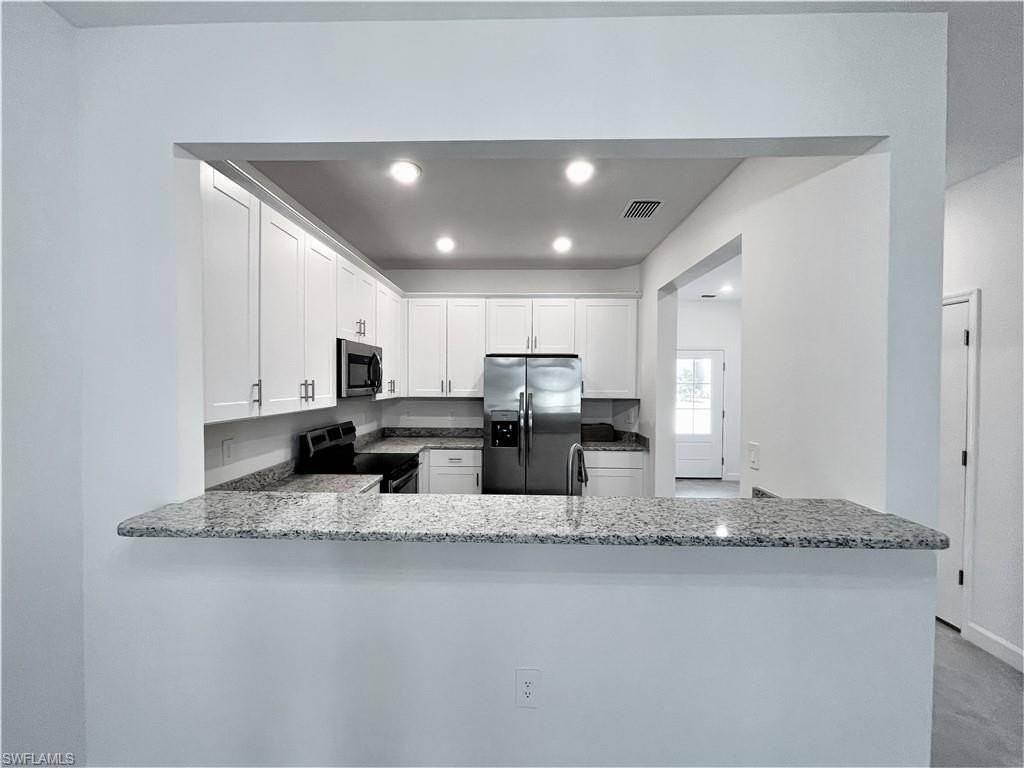14243 Pine Lodge Ln - Photo 5 of 15