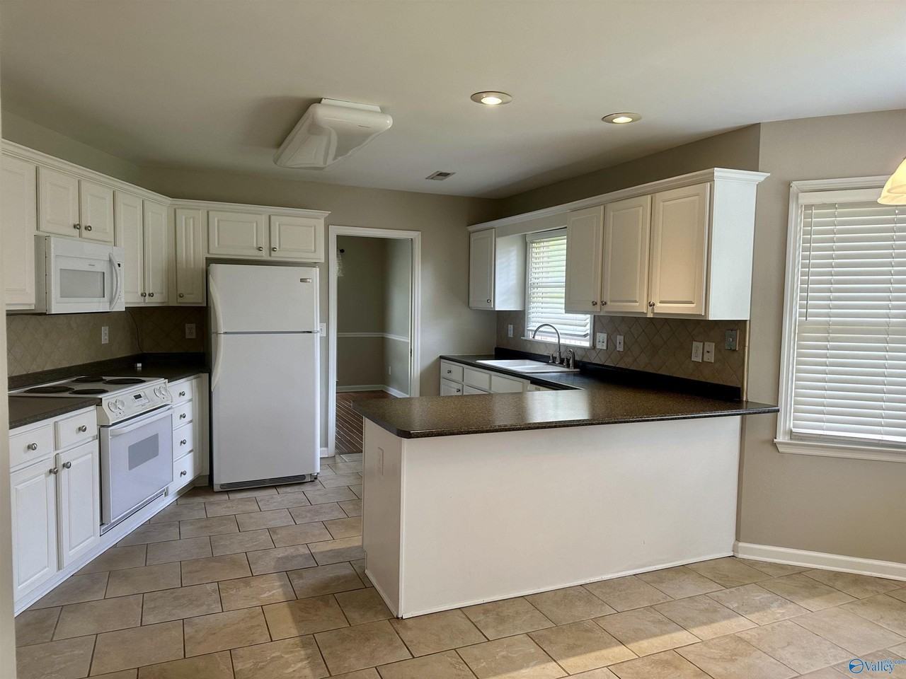 2623 Quarter Ln Se - Photo 6 of 15