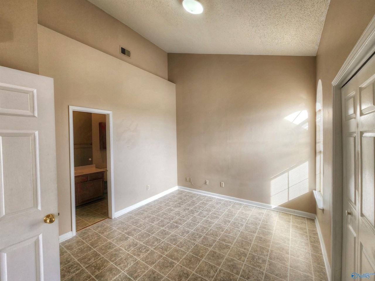 165 Waters Edge Ln #165 - Photo 6 of 8