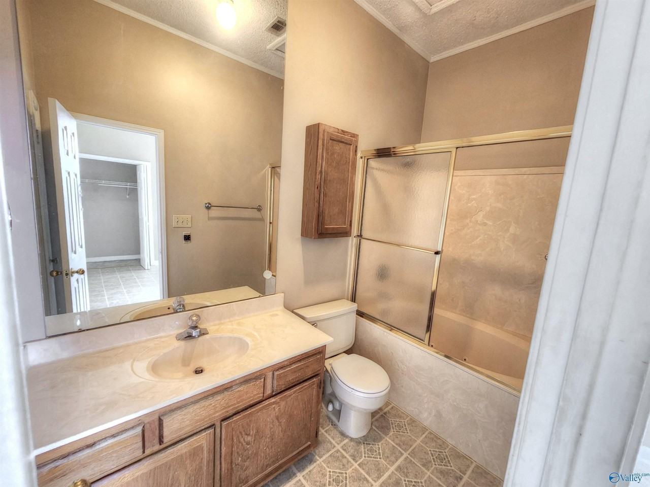 165 Waters Edge Ln #165 - Photo 7 of 8