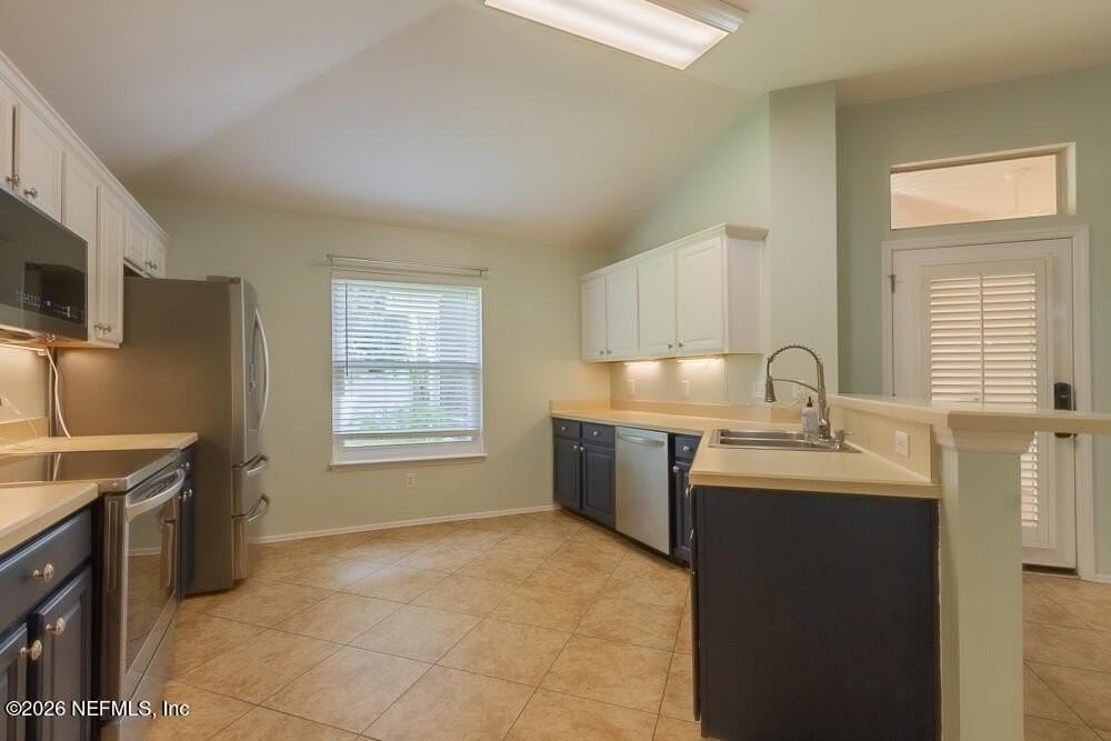 13966 Sandhill Crane Dr S - Photo 4 of 50