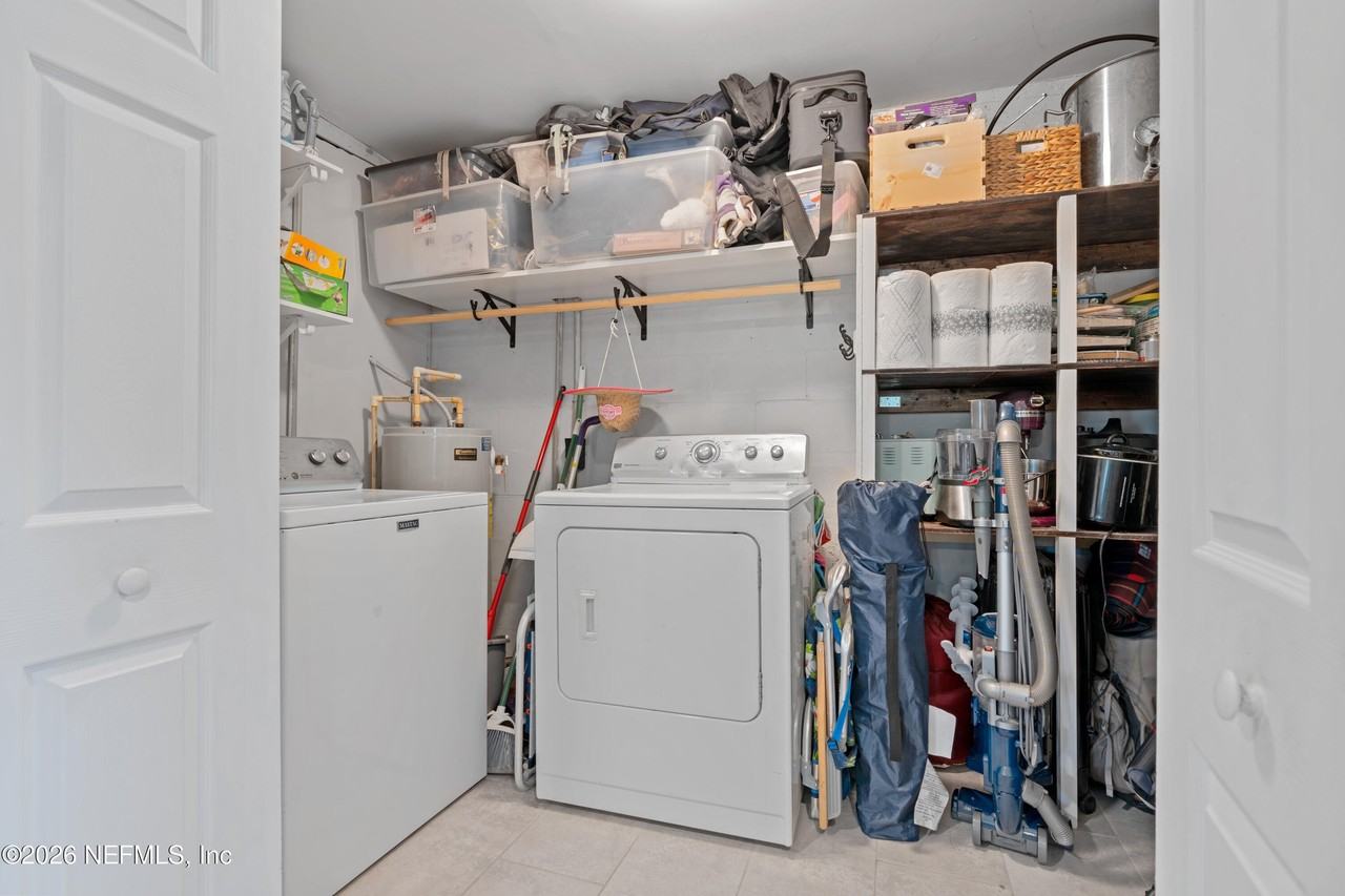 402 Skate Rd - Photo 2 of 7