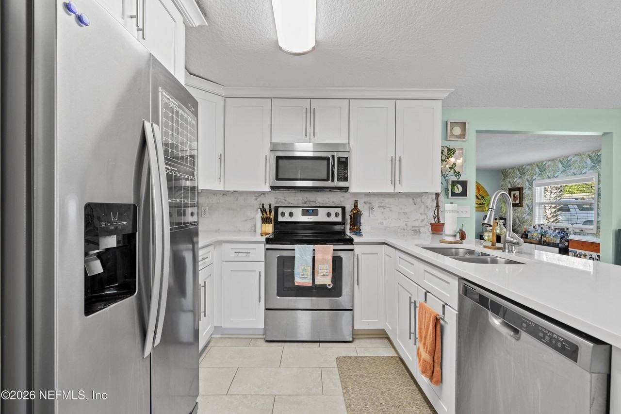 402 Skate Rd - Photo 3 of 7