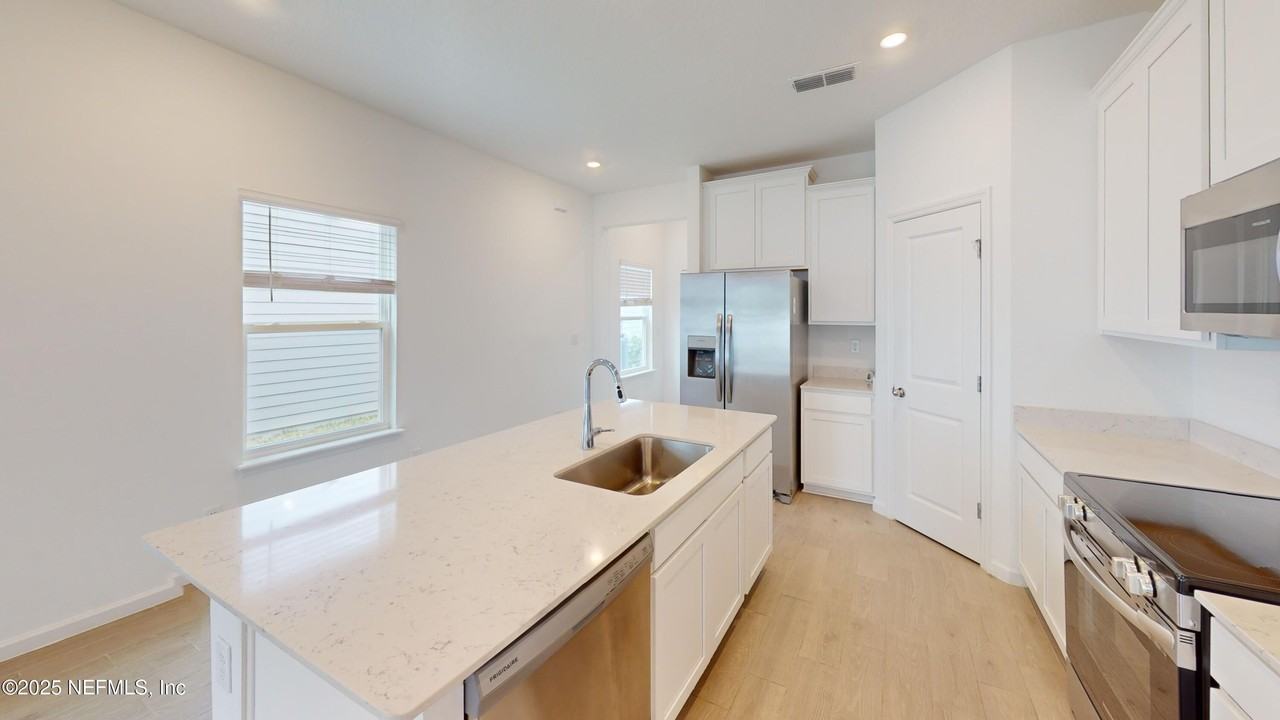 6896 Friendship Fountain Ave - Photo 4 of 19