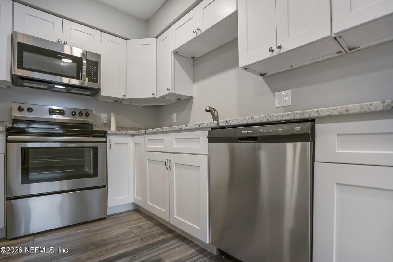 7804 Jolliet Dr - Photo 7 of 17