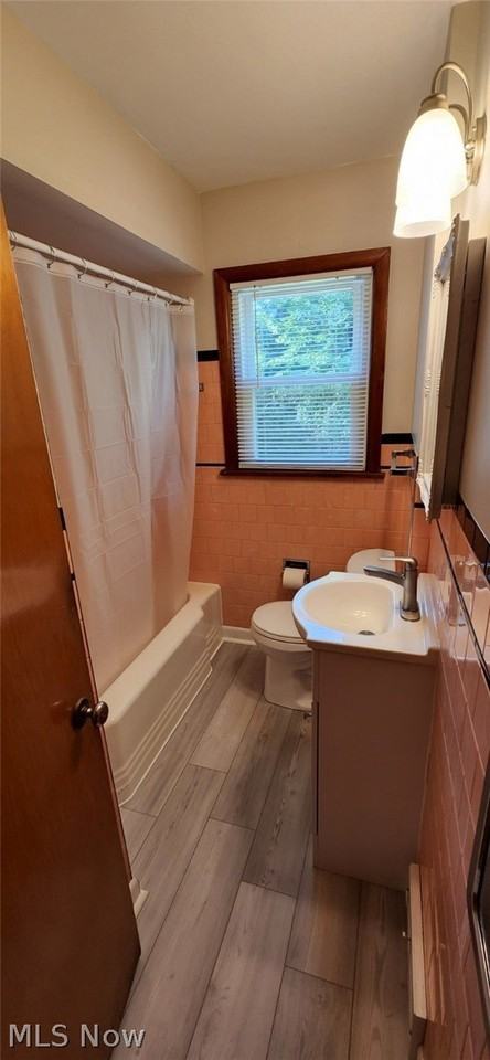 517 Evans Ave - Photo 6 of 16