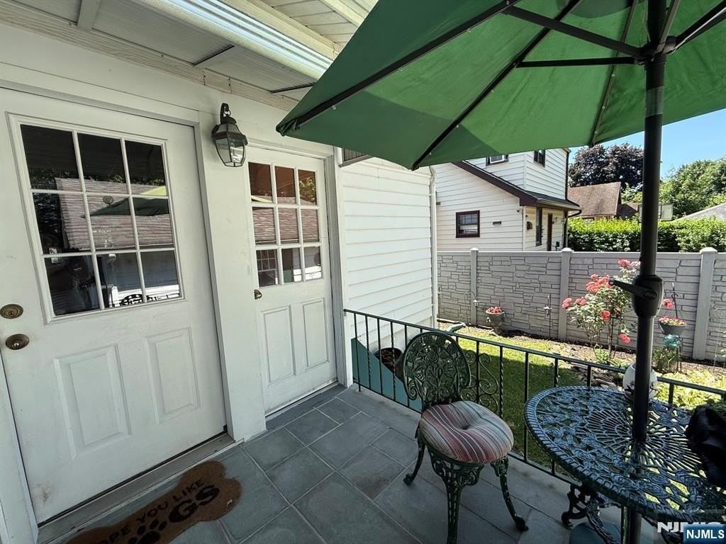 22 Wagner Pl #2 - Photo 3 of 24