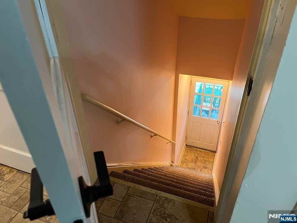 22 Wagner Pl #2 - Photo 4 of 24