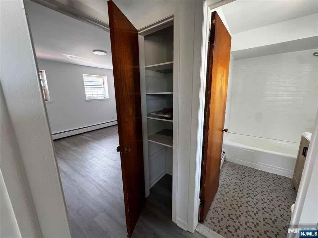 392 S Washington Ave #1A - Photo 4 of 11