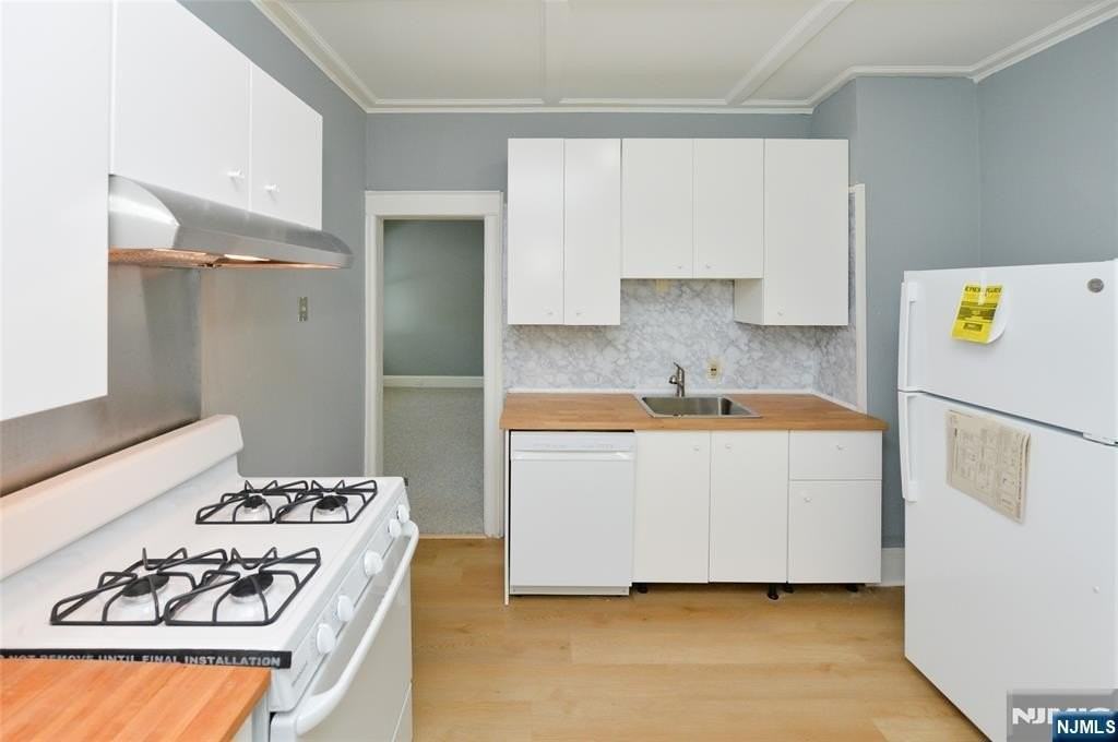 99 E Hunter Ave - Photo 7 of 12