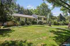 9 Smith St - Photo 1 of 1