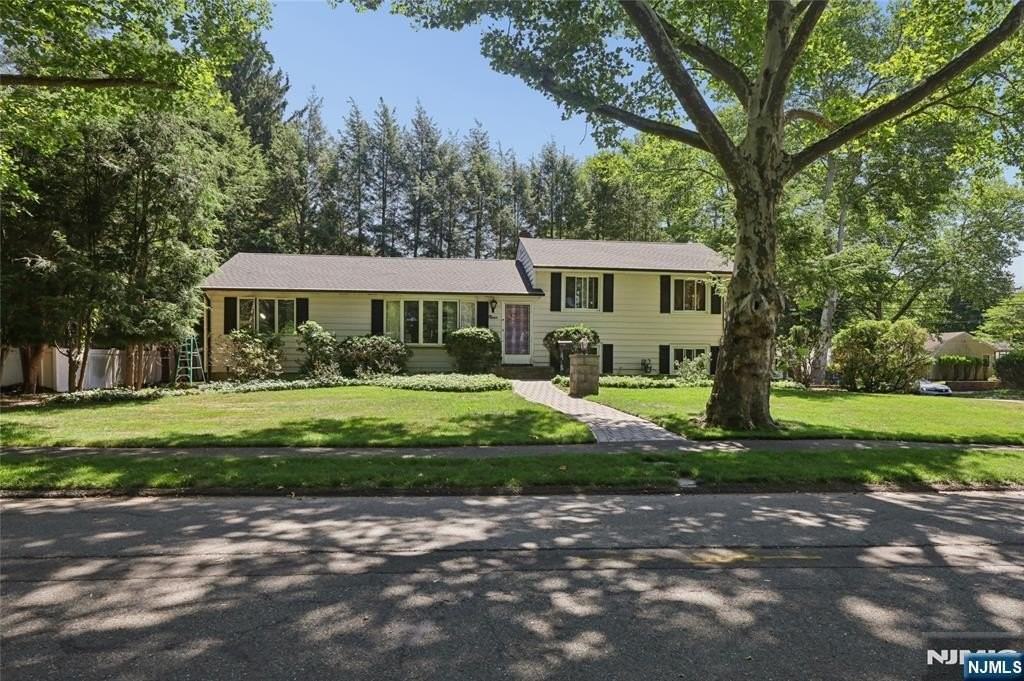 9 Smith St - Photo 2 of 26