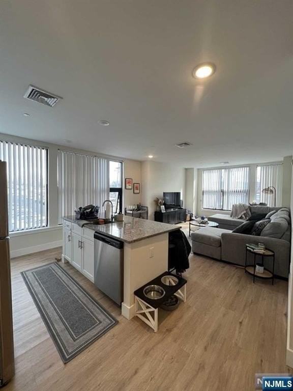 519 Livingston St #205 - Photo 3 of 4