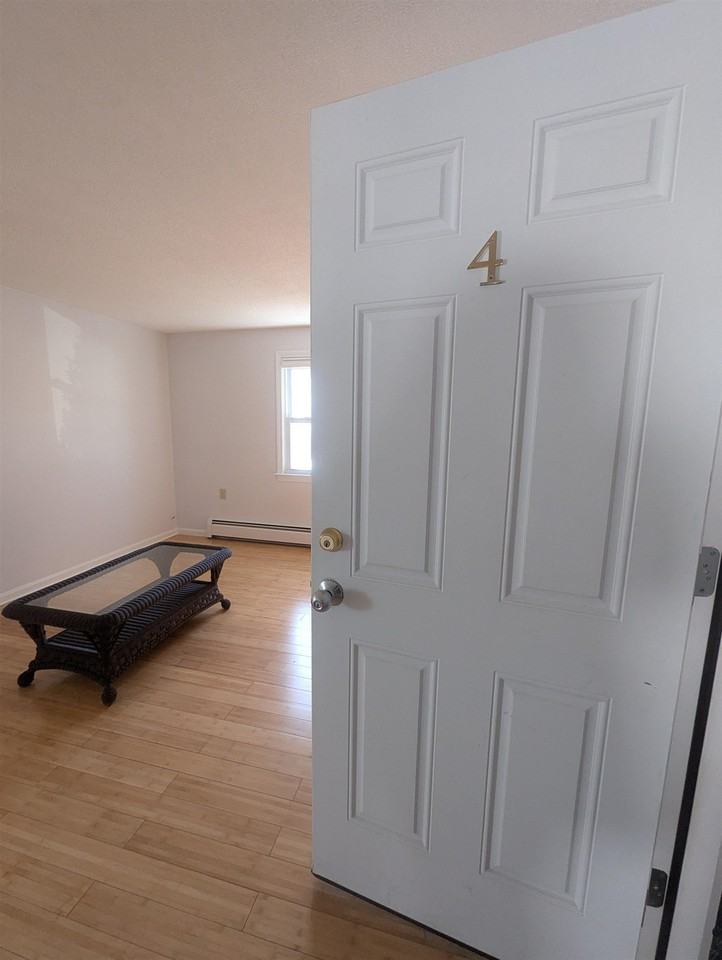471 High St #4 - Photo 3 of 24
