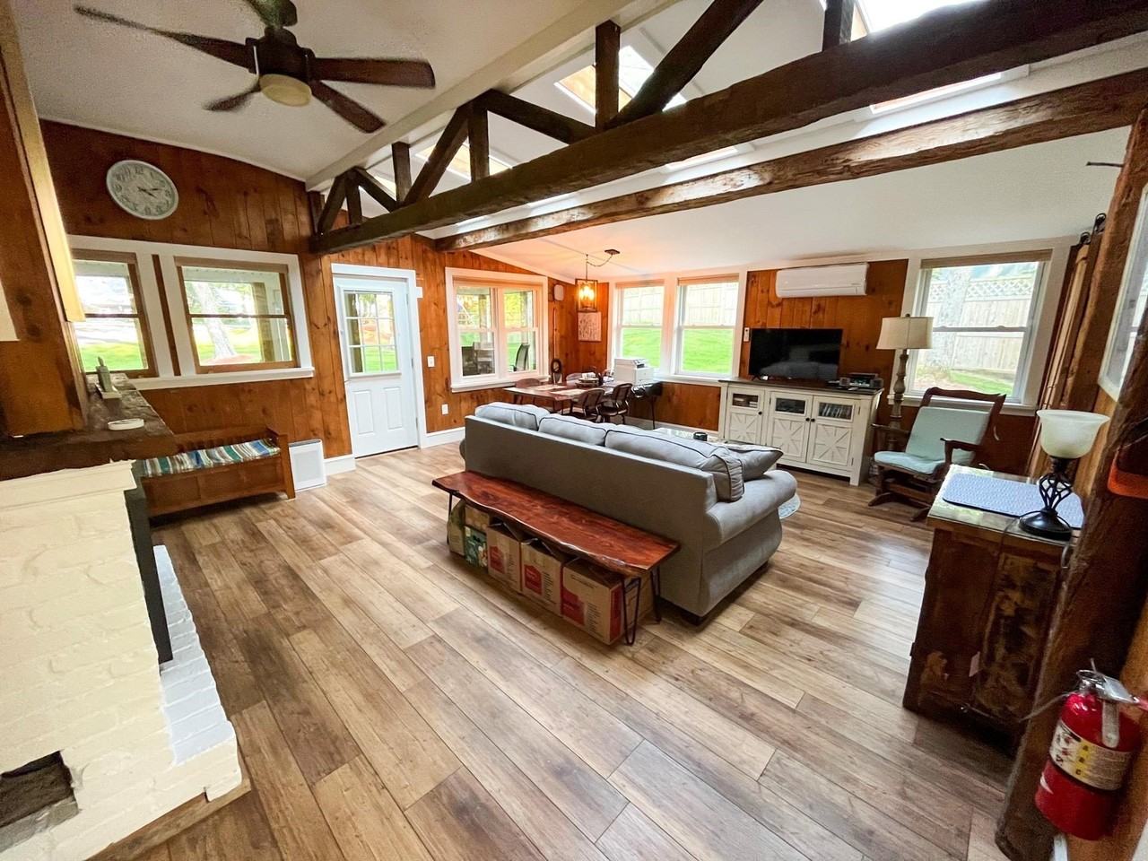 785 Holiday Pt Rd - Photo 5 of 33