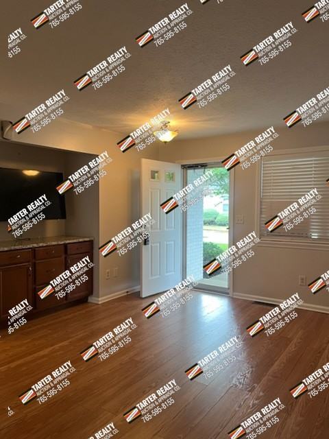 4804 N Pebble Ct #1 - Photo 3 of 8