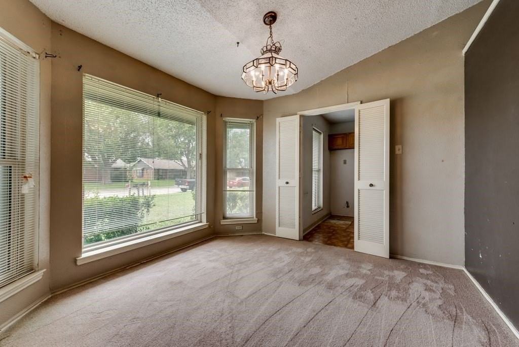 3702 Lofland Ln - Photo 3 of 20