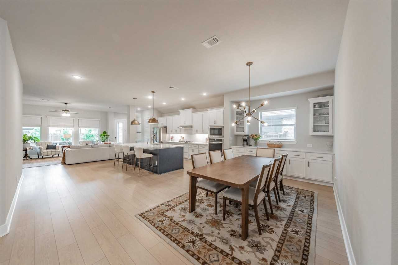 7716 Winterbloom Way - Photo 3 of 30