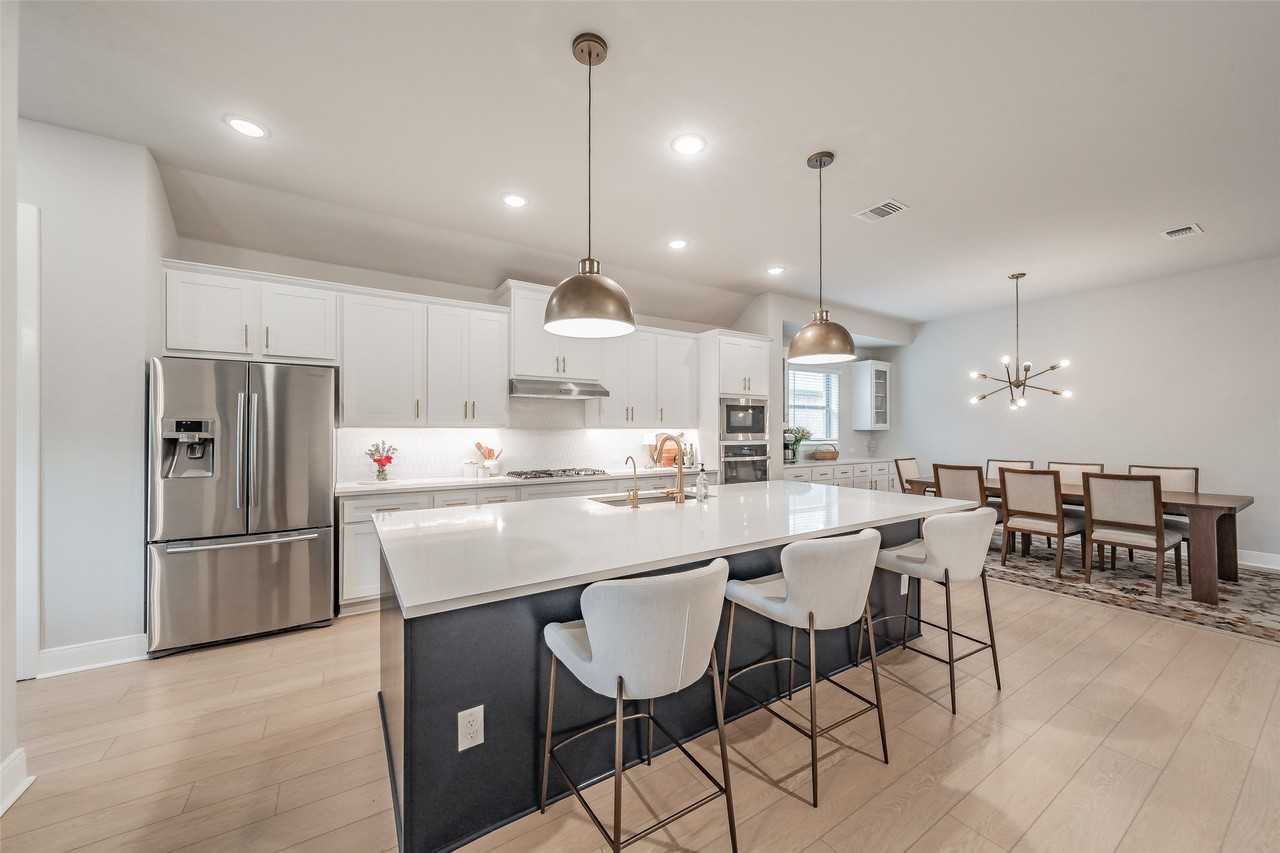 7716 Winterbloom Way - Photo 7 of 30