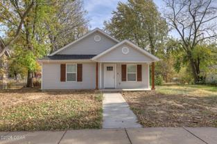1205 S Jackson Ave - Photo 1 of 1
