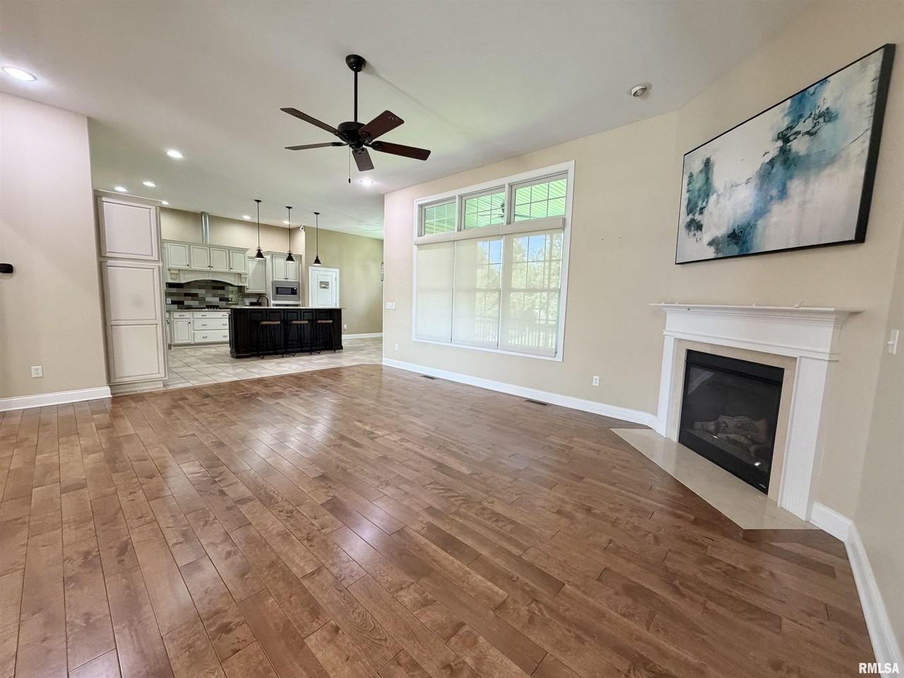 1805 Blue Stone Dr - Photo 3 of 44