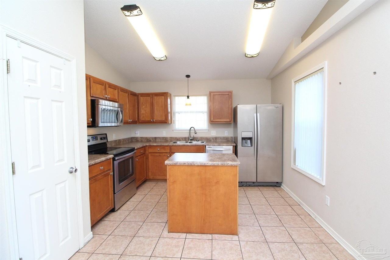 7908 Cayenne Way - Photo 7 of 20