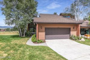 featured image of 1656 Village Round Dr