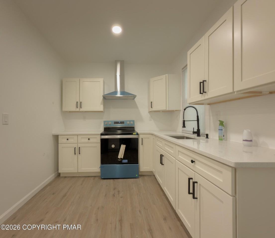 50 Butler St - Photo 5 of 18
