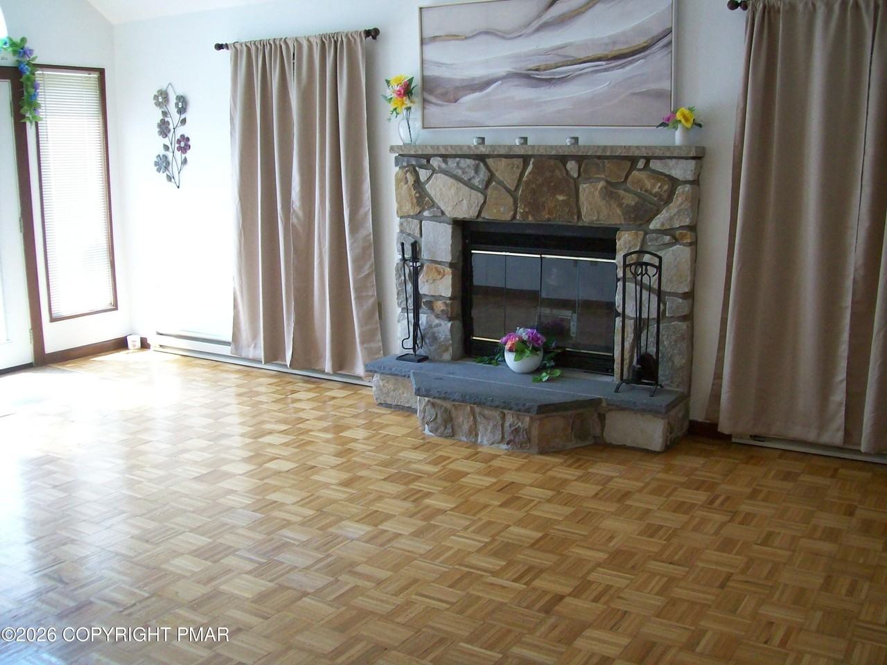 324 Whippoorwill Dr - Photo 6 of 16