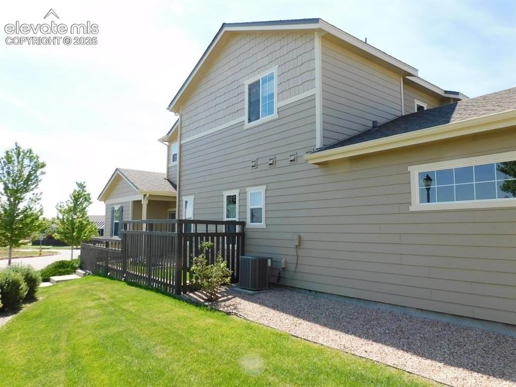 1839 Portland Gold Dr - Photo 2 of 20