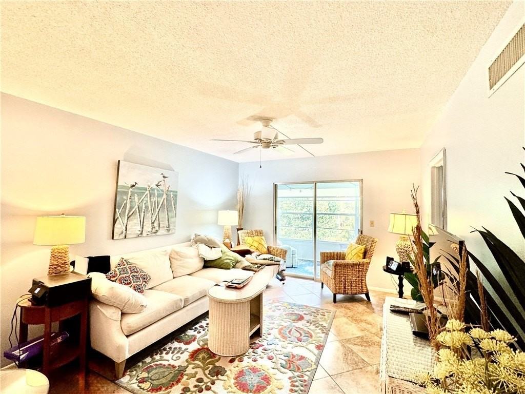 1100 Ponce De Leon Cir #E306 - Photo 5 of 34