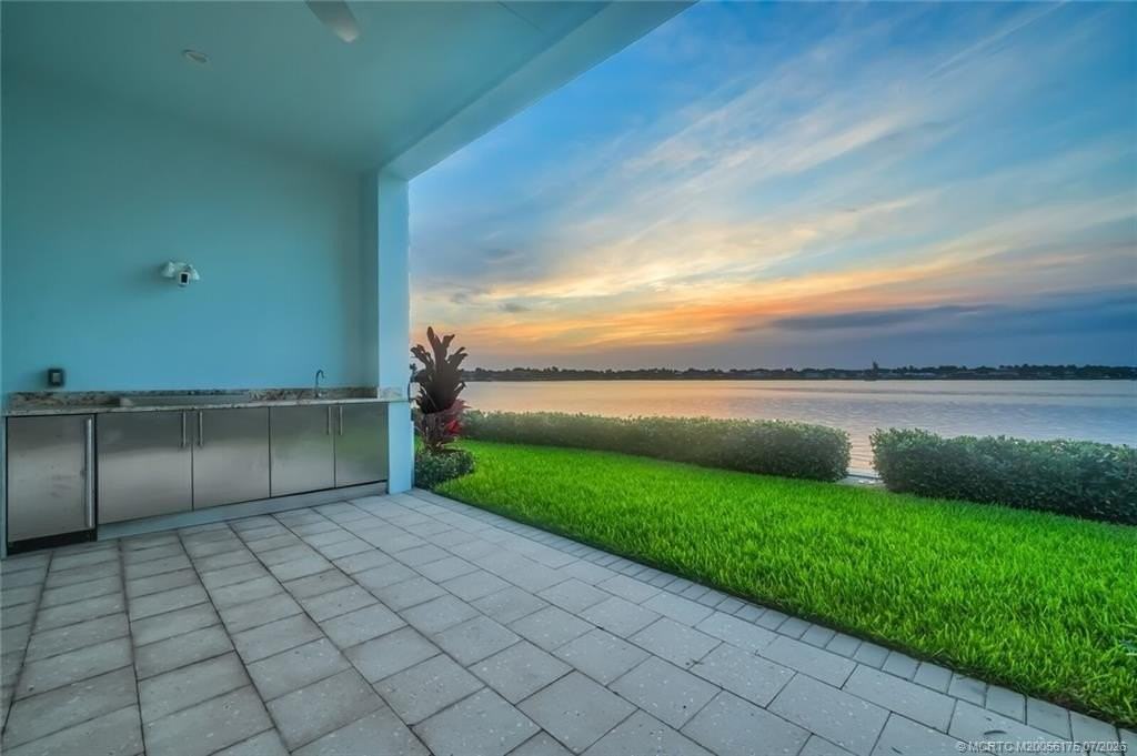 104 Water Club Ct N #18 - Photo 3 of 50