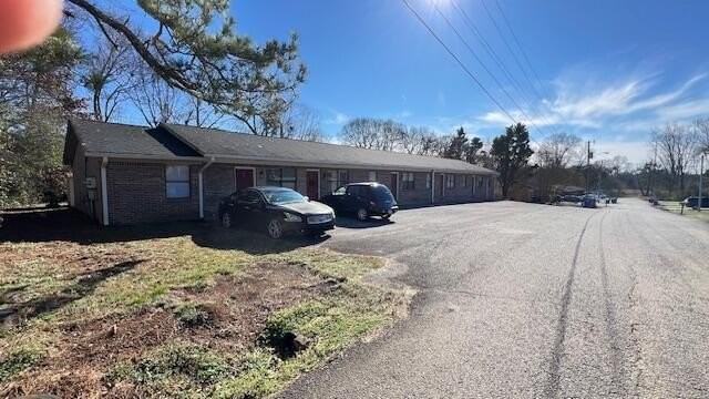 147 Eastview Ave Nw - Photo 2 of 18