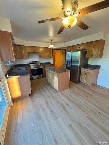 24742 Blackmar Ave - Photo 4 of 16