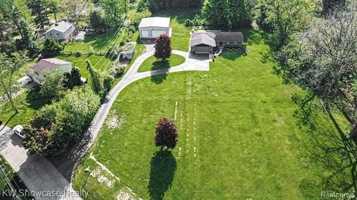 featured image of 2572 Ridge Rd