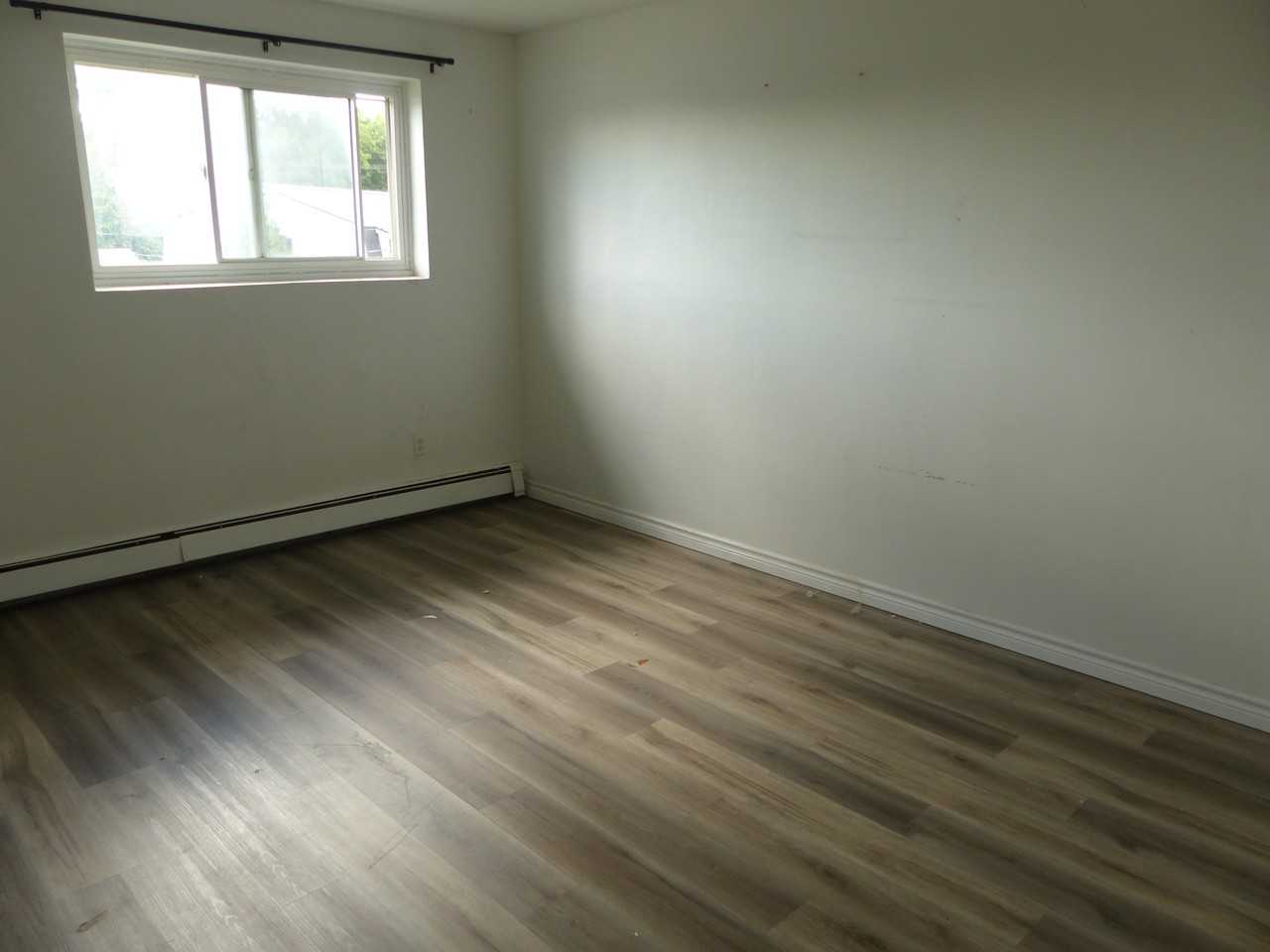 18 Wellington Street #105 - Photo 4 of 11