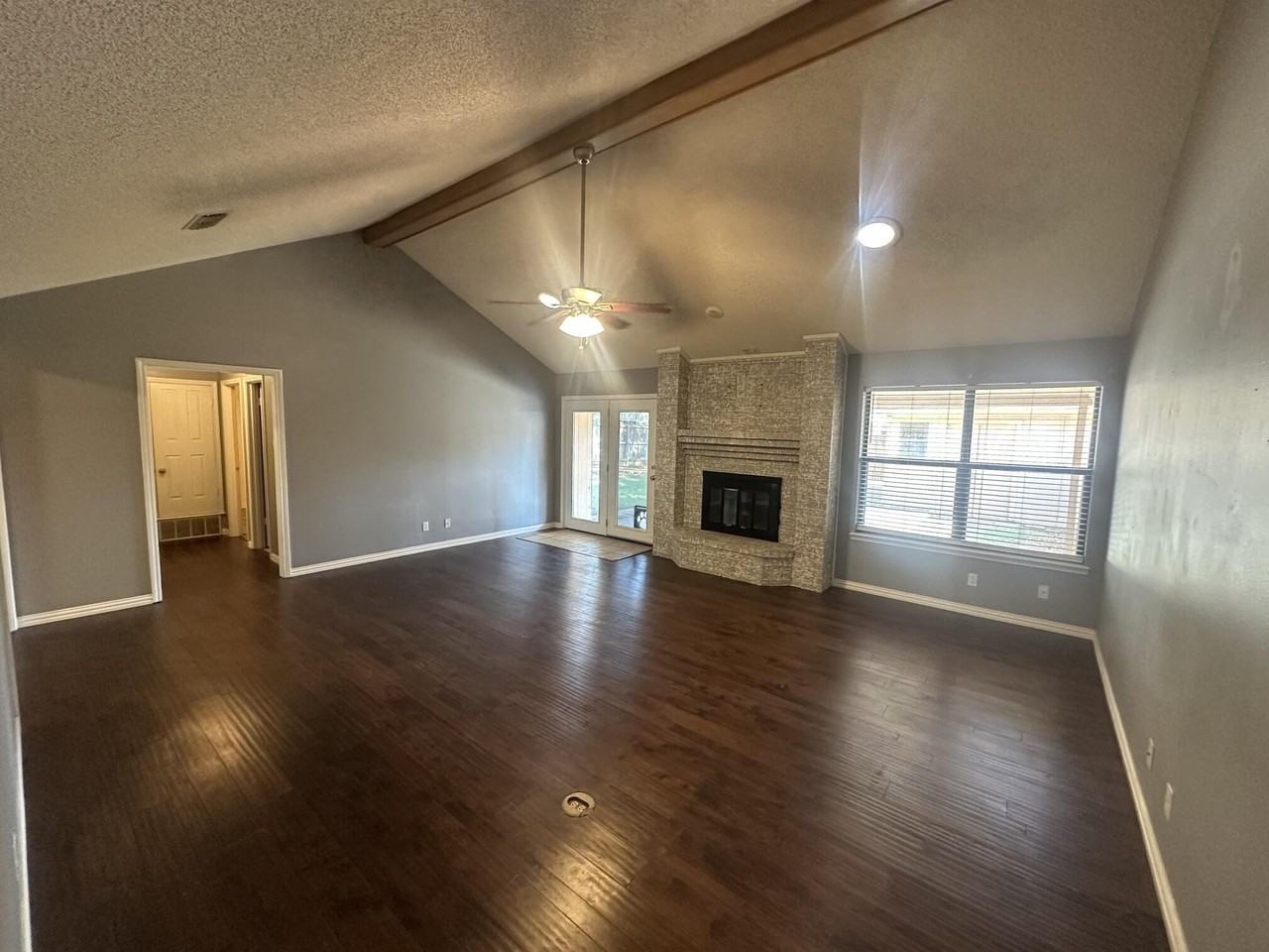 3426 Cedarhill Dr - Photo 2 of 16
