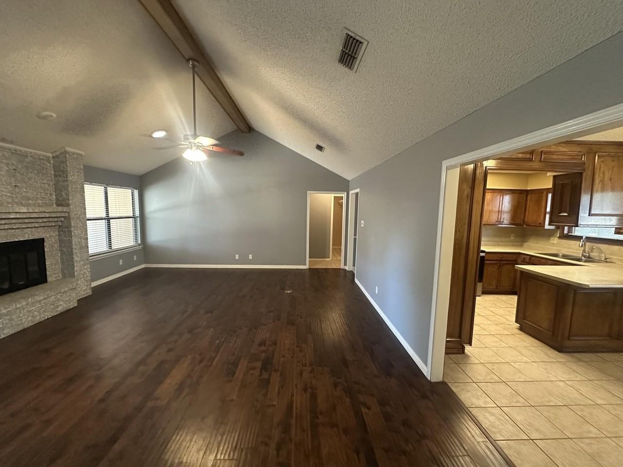 3426 Cedarhill Dr - Photo 3 of 16