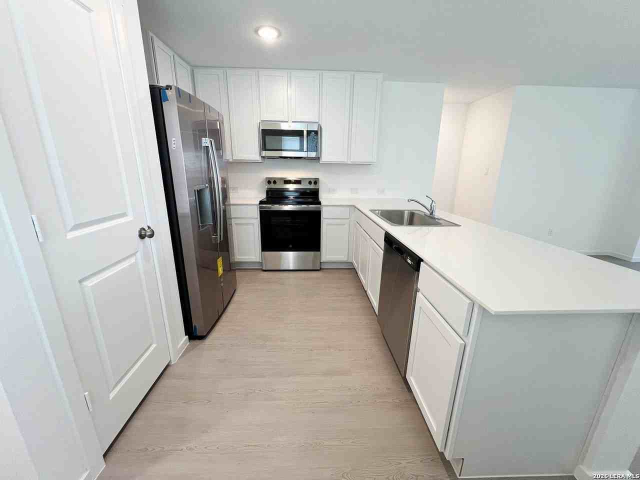 171 Pastar Fls - Photo 3 of 42