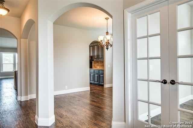 4613 Sephora Dr - Photo 5 of 23